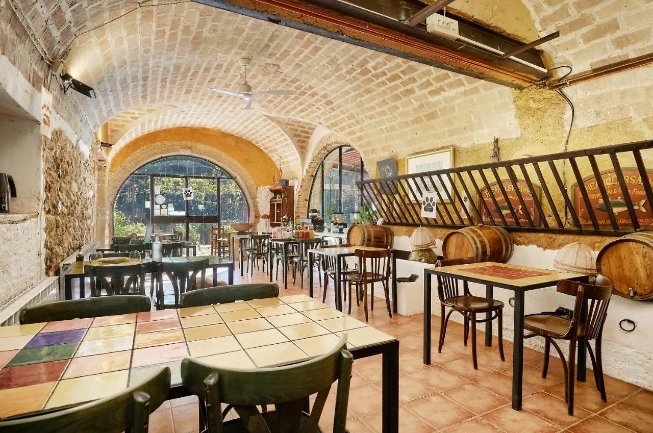 B&B Mas Torrencito Pet Friendly Parets de Ampurdá 西班牙