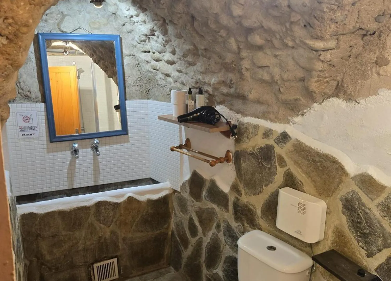 住宿加早餐酒店 B&B Mas Torrencito Pet Friendly Parets de Ampurdá